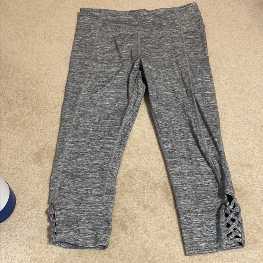 Calvin Klein cropped speckled leggings!